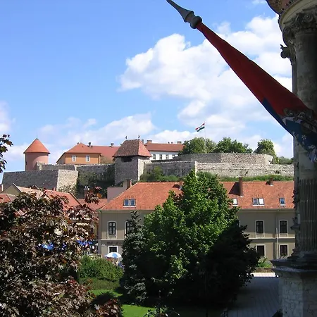 Relax * Eger